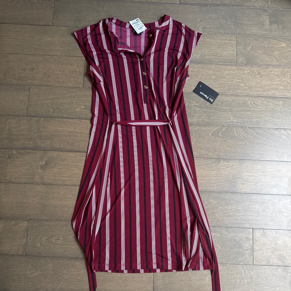 Red dress with tie around waist